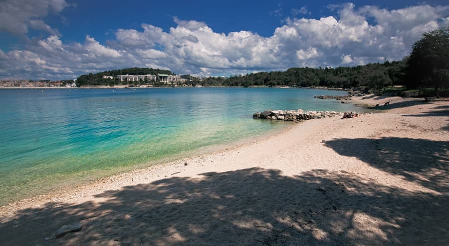 Lone Bay beaches in Rovinj