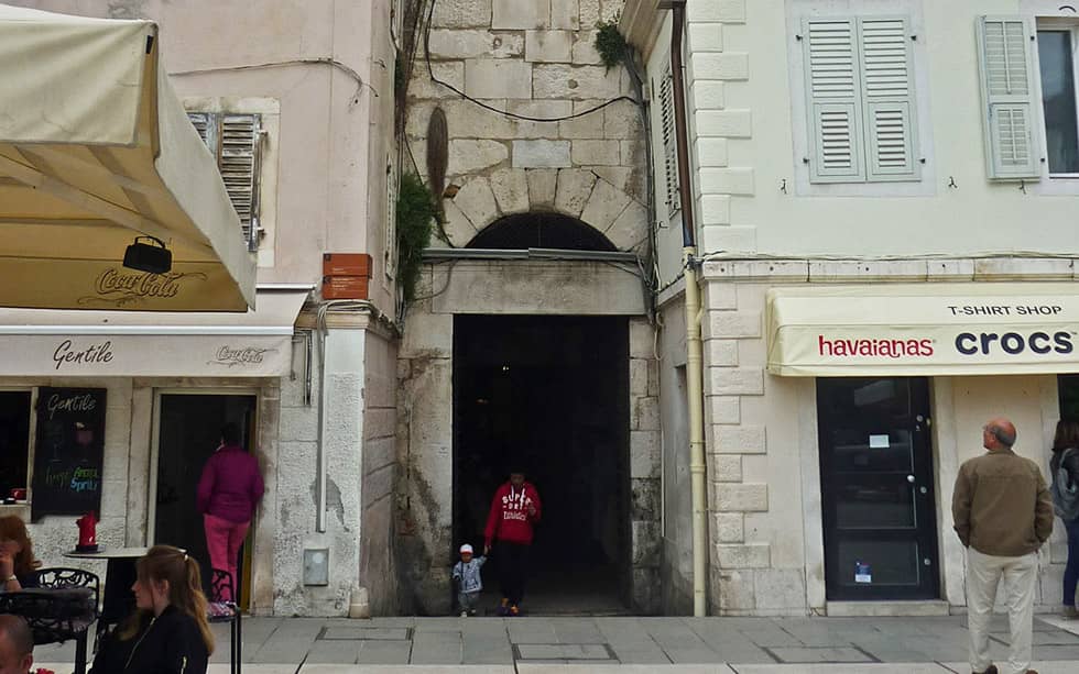 Brass Gate in Split