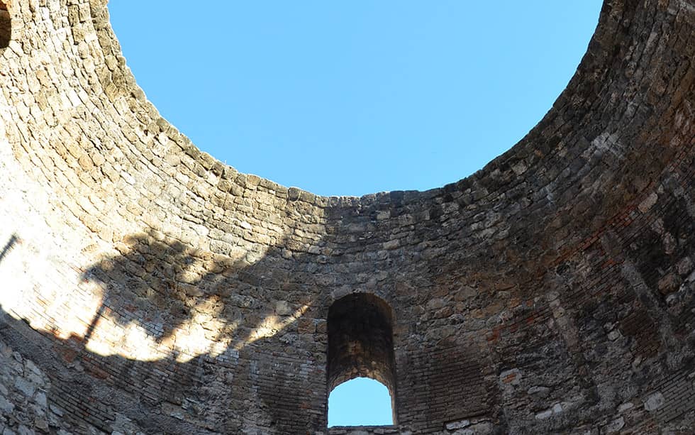 Vestibule in Split